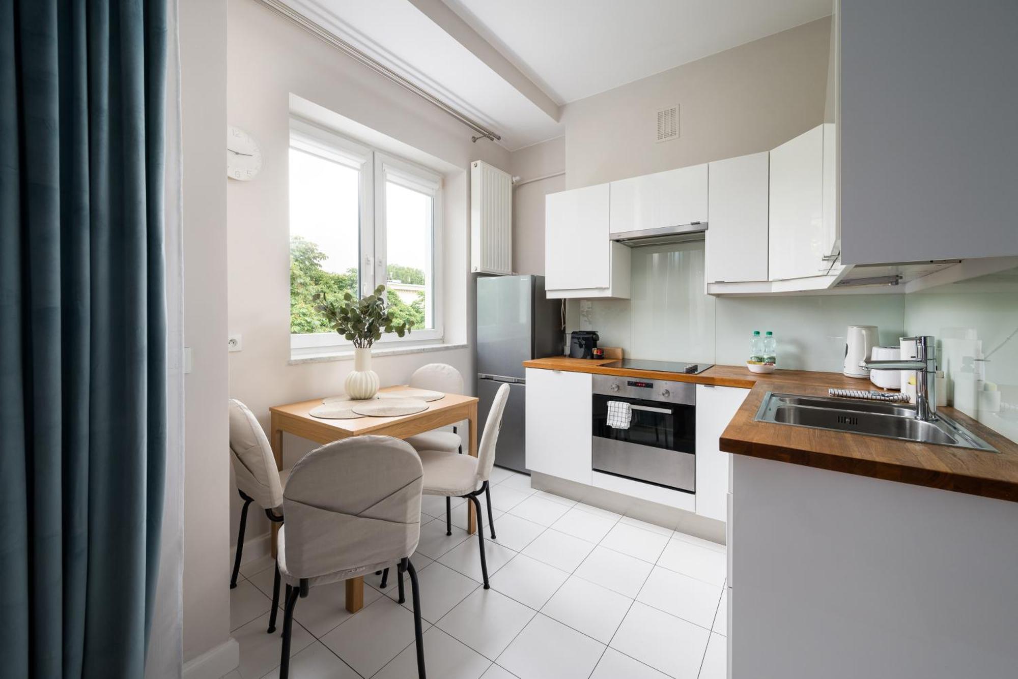 Wola Ratusz Homely Apartment Varsó Kültér fotó